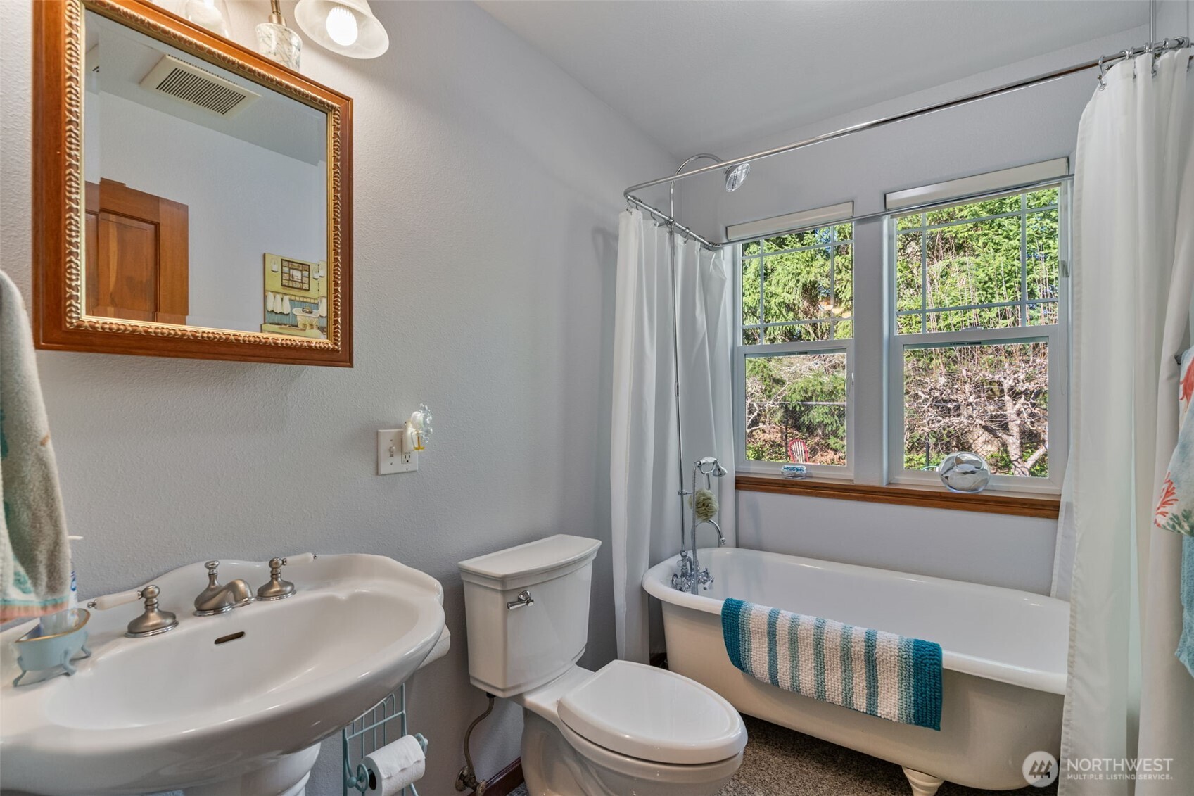 142 River Heights Property Photo 22