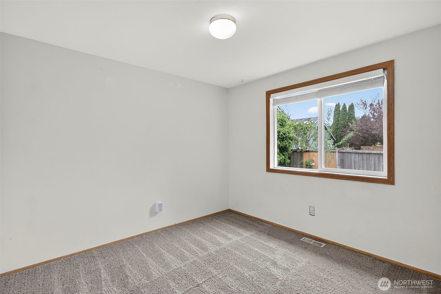 8409 201st Street Property Photo 24