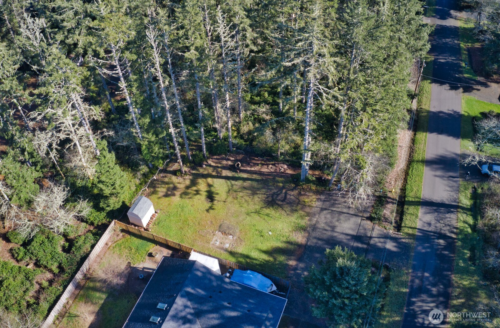 864 Hassalo Avenue Property Photo 2