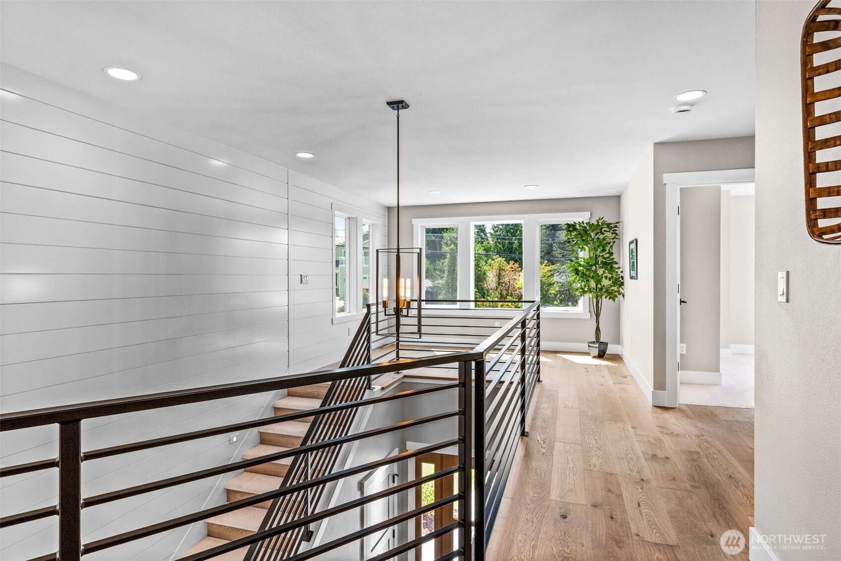 425 Ton-a-wan-da Avenue Property Photo 18