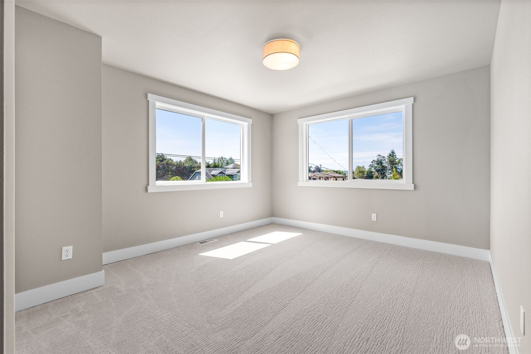 425 Ton-a-wan-da Avenue Property Photo 31