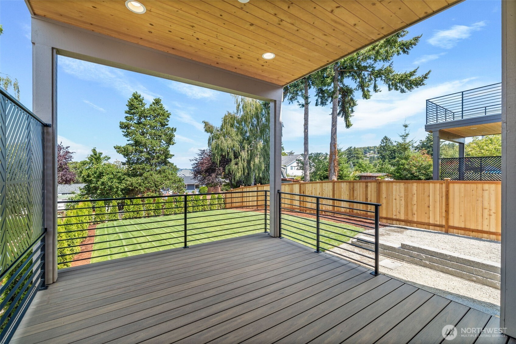 425 Ton-a-wan-da Avenue Property Photo 36