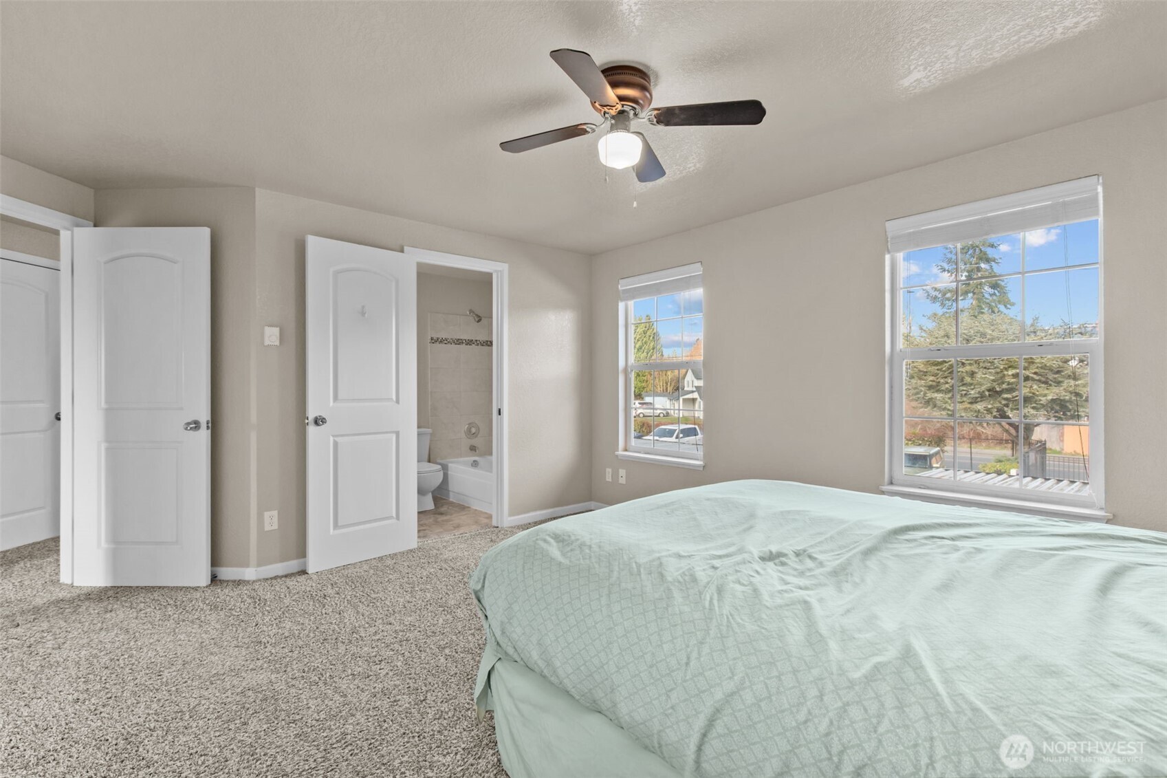 9815 Holly Drive A208 Property Photo 13