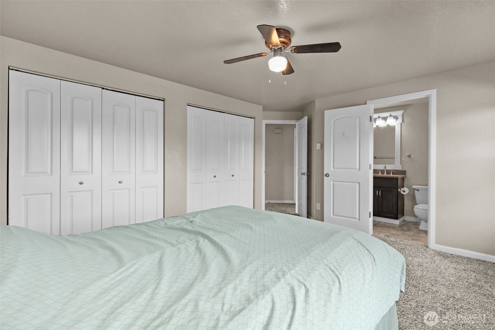 9815 Holly Drive A208 Property Photo 14