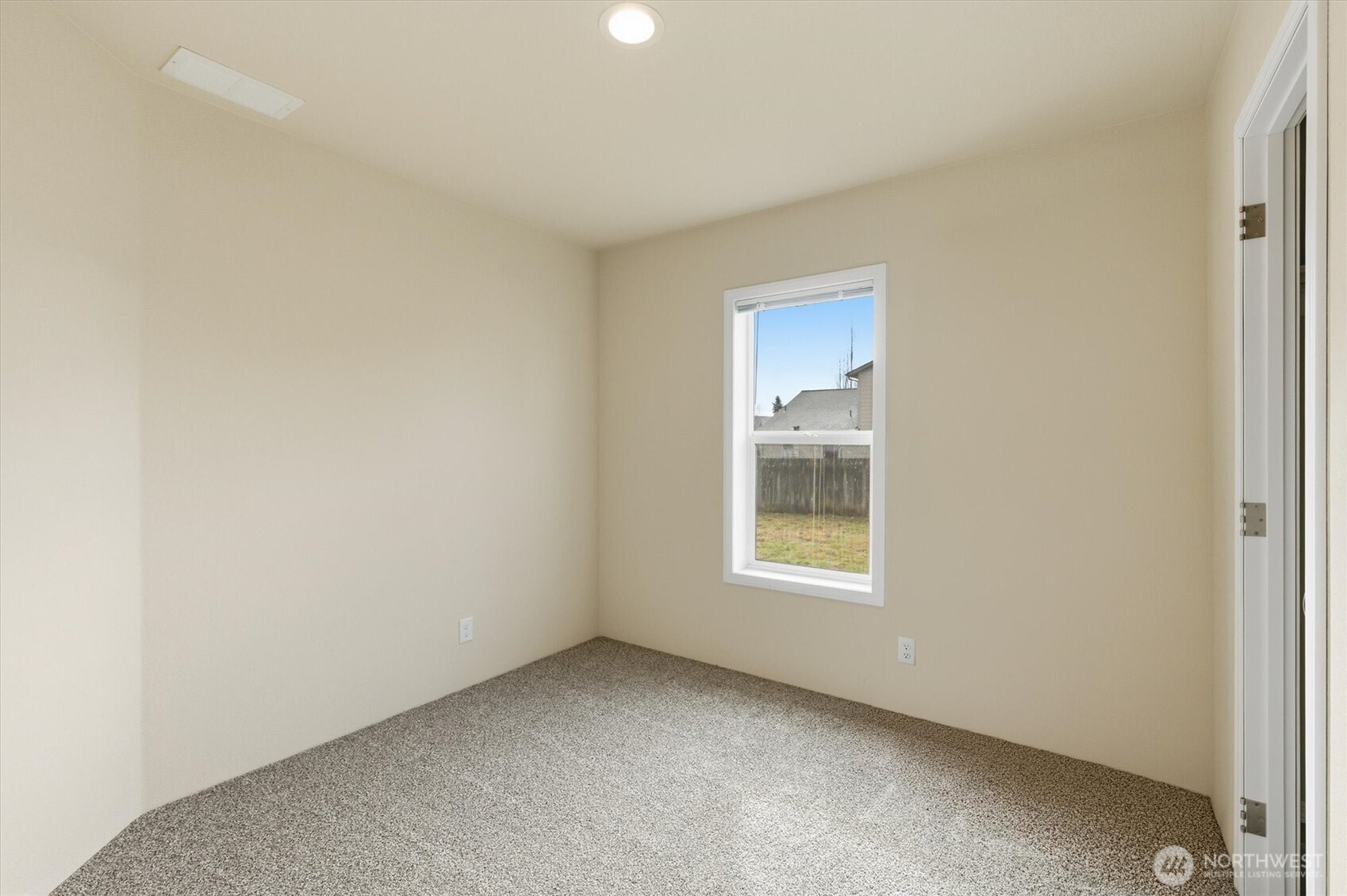 601 Helton Street Property Photo 33
