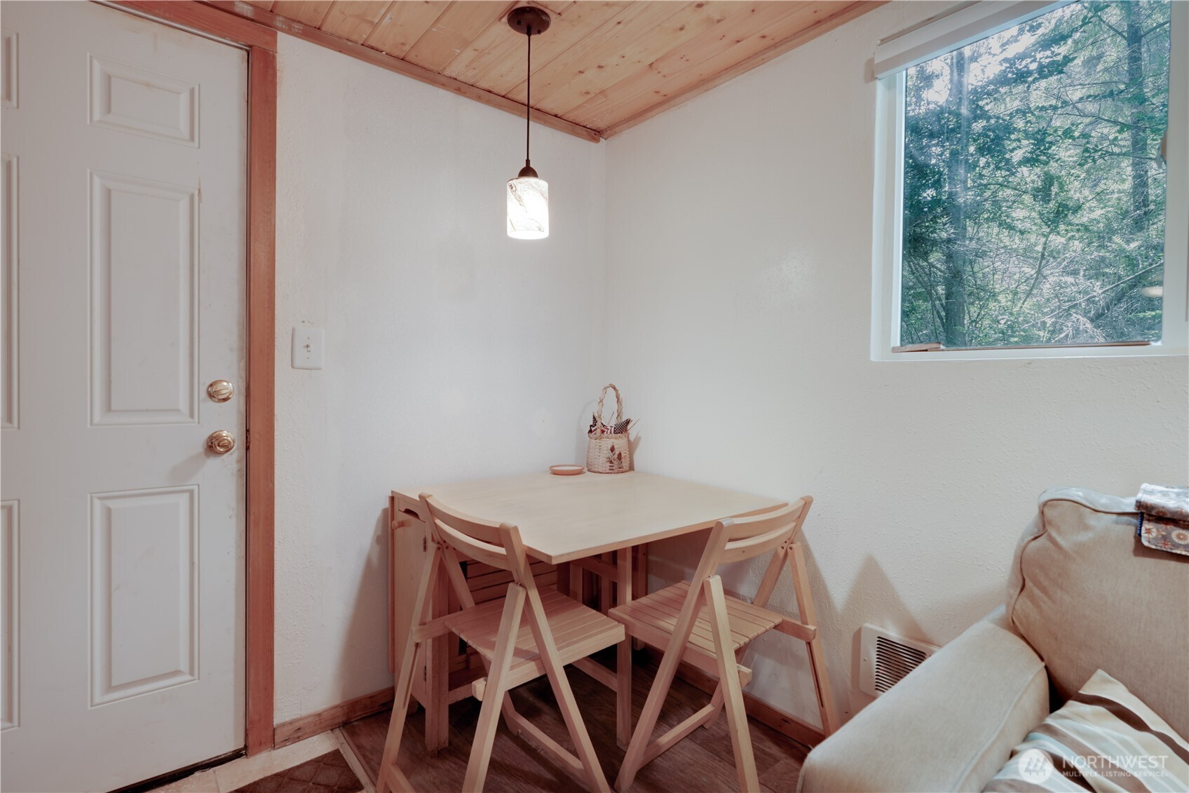 3408 239th Place Property Photo 3