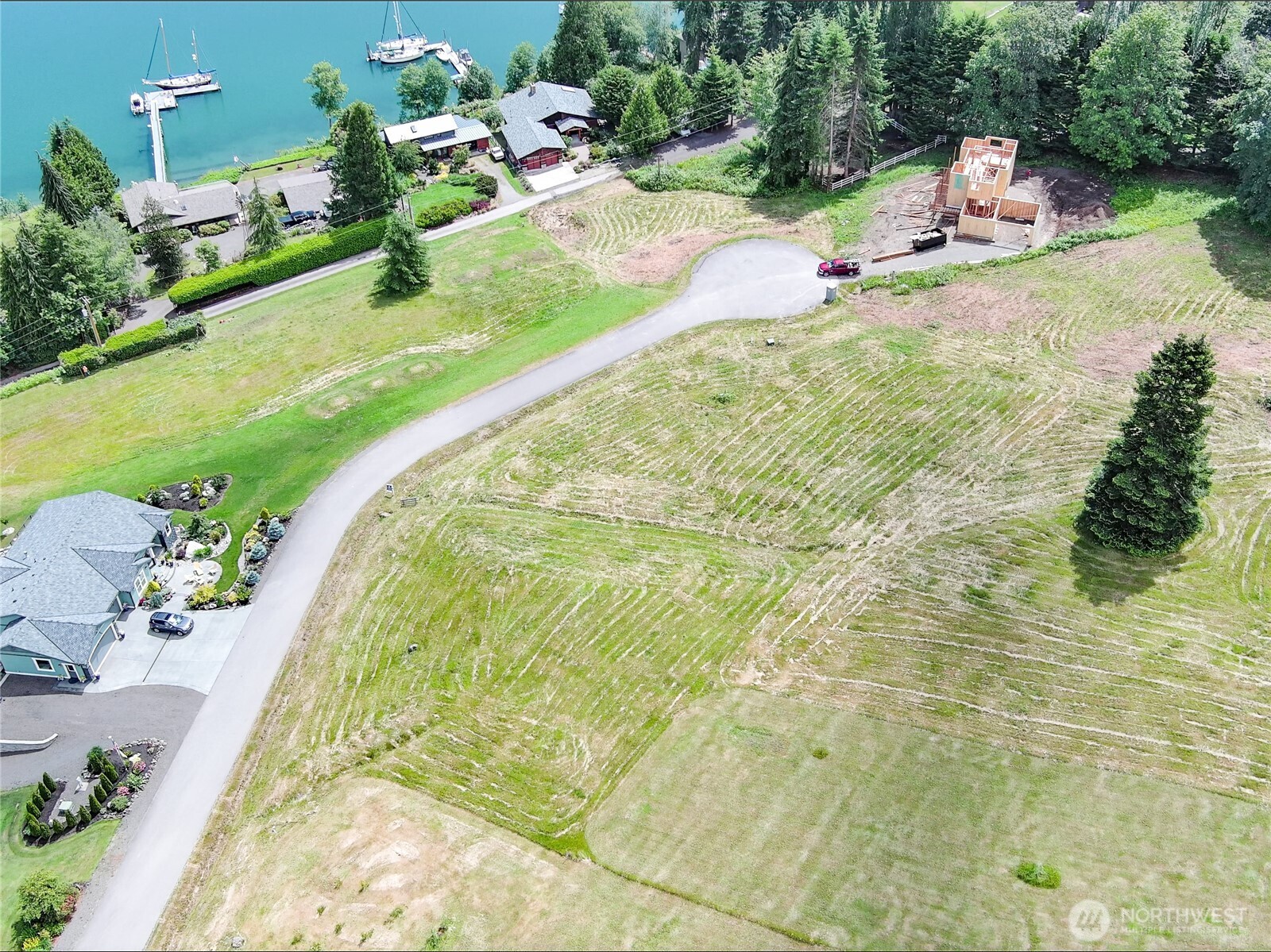 140 Harolds Hollow Property Photo 3