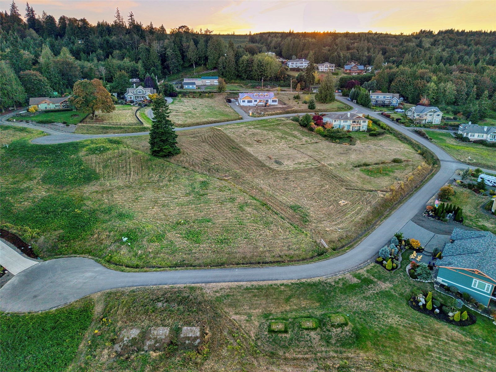 140 Harolds Hollow Property Photo 3