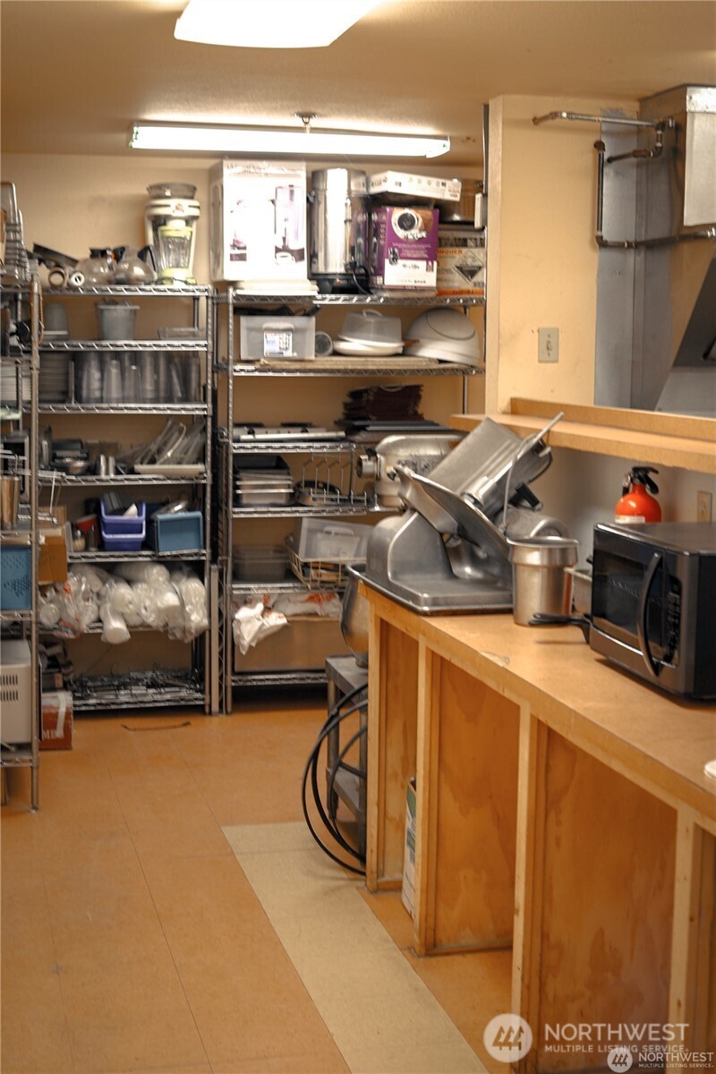 22 Palmer Ave Property Photo 7