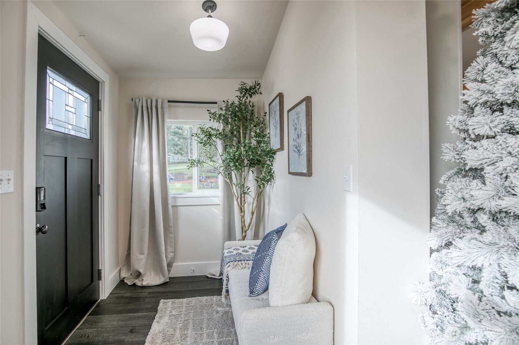 402 Burleigh Property Photo 5