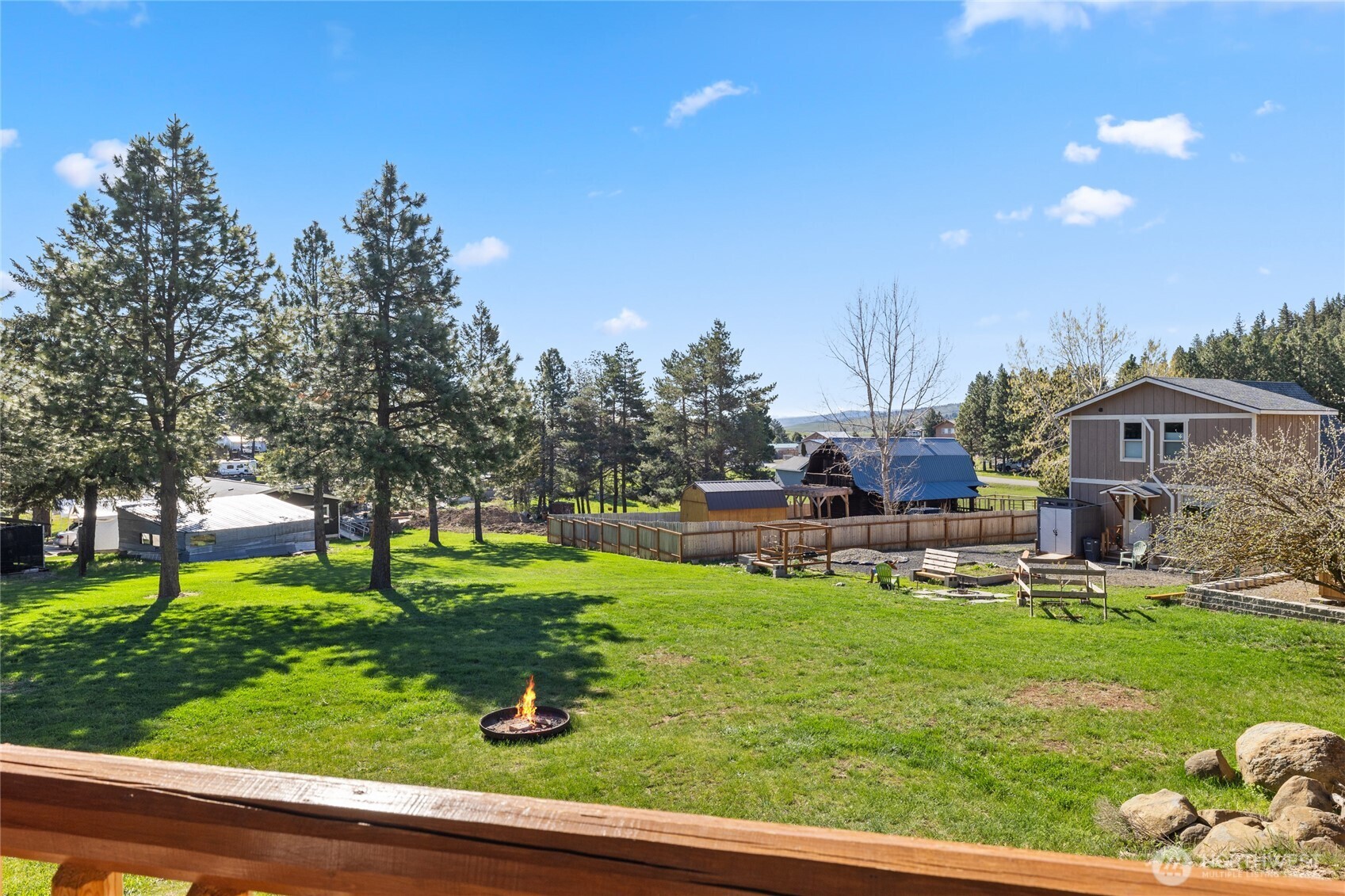 351 Ridge Loop Drive Property Photo 9