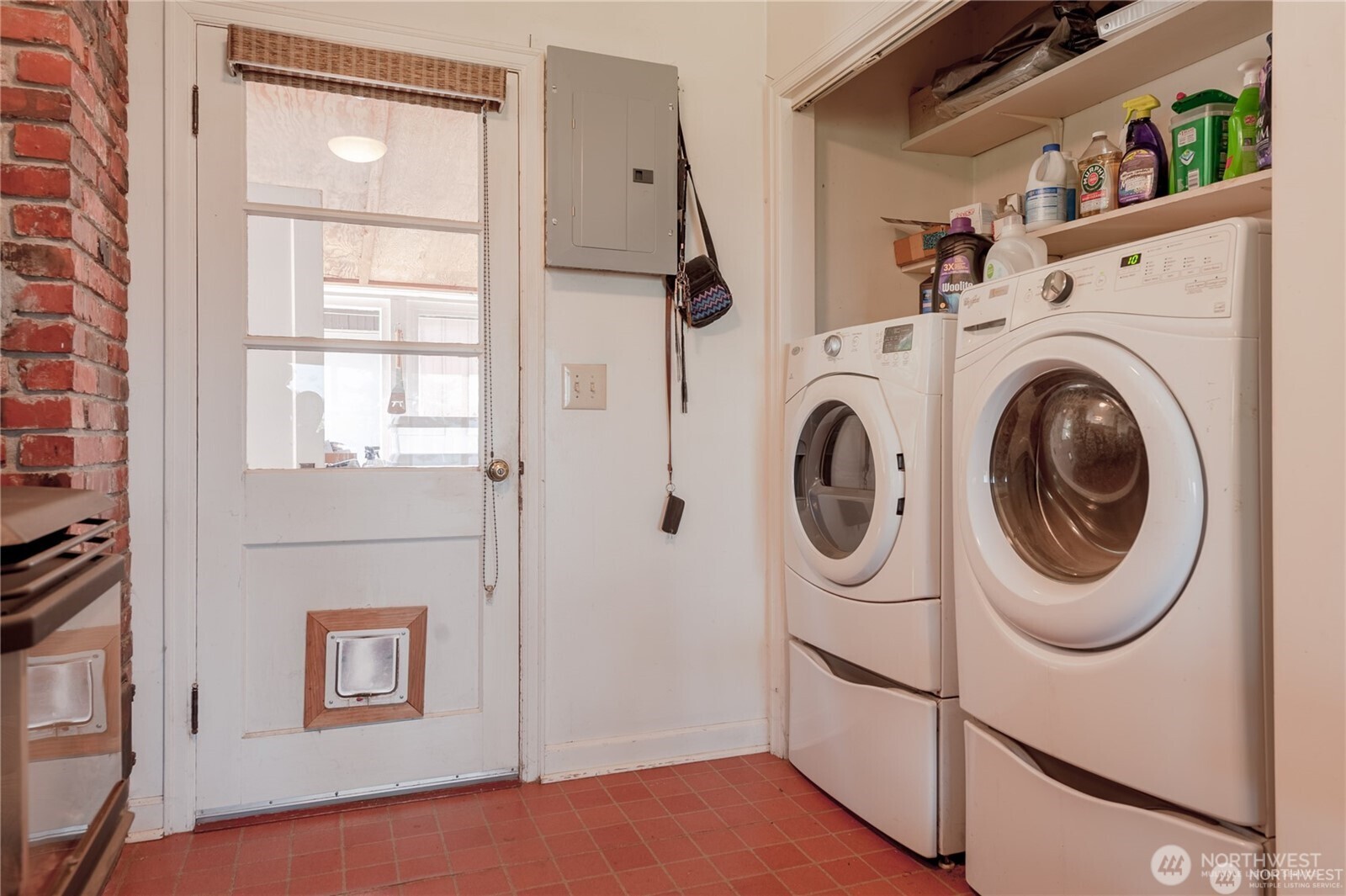 2383 W Shore Drive Property Photo 19
