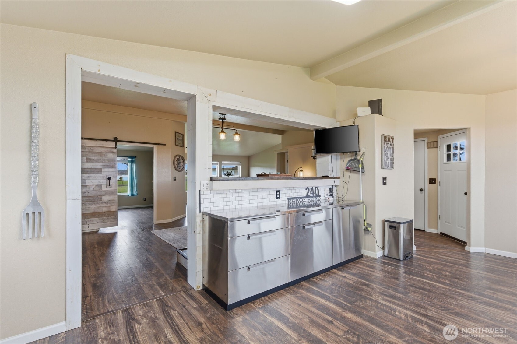 240 Rakoz Road Property Photo 10