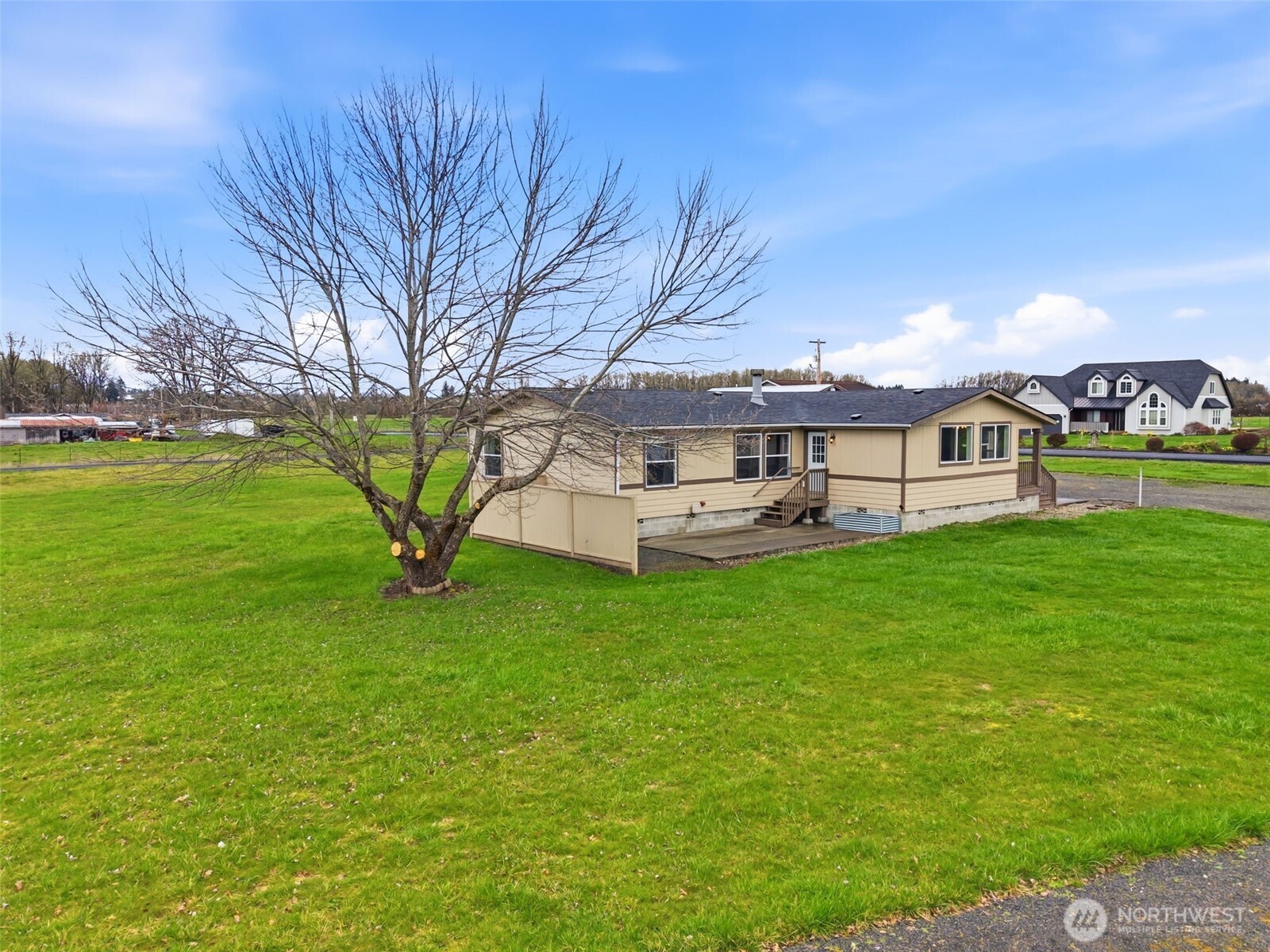 240 Rakoz Road Property Photo 28