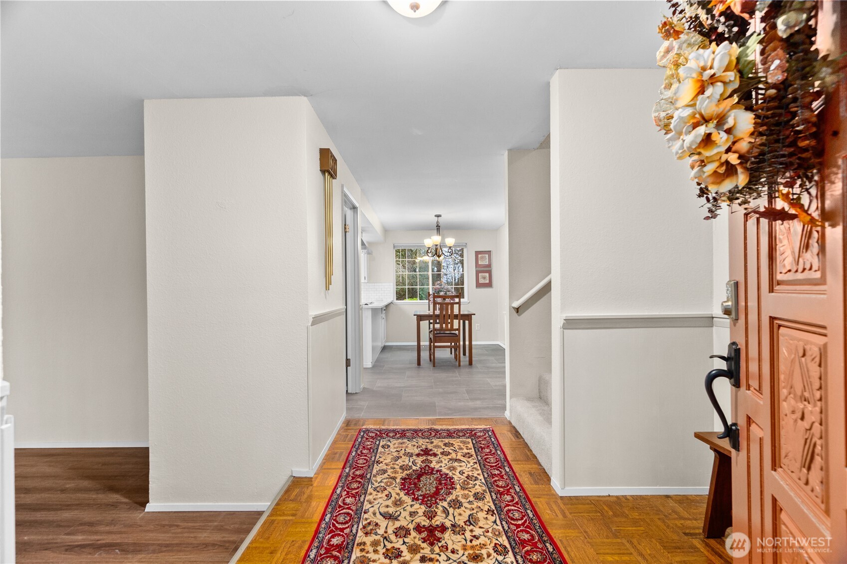 9911 Berkshire Loop Property Photo 3