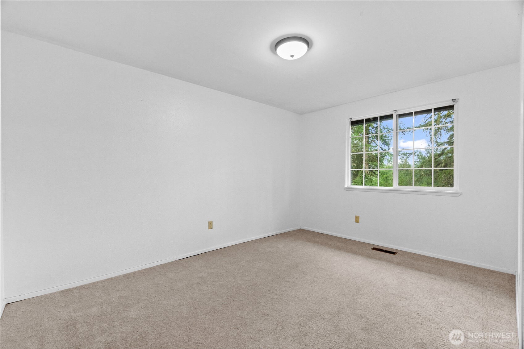 9911 Berkshire Loop Property Photo 22
