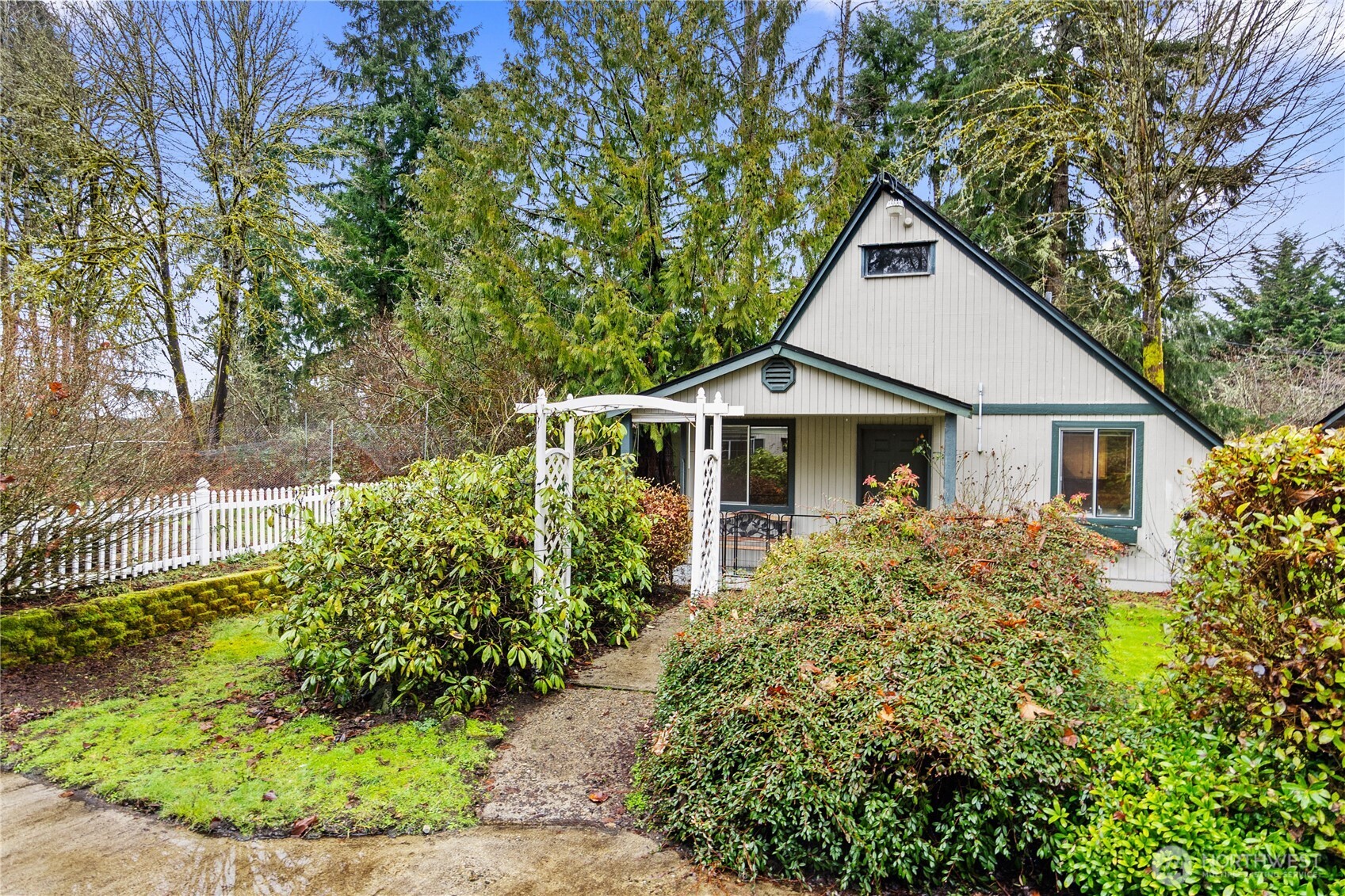 9911 Berkshire Loop Property Photo 24