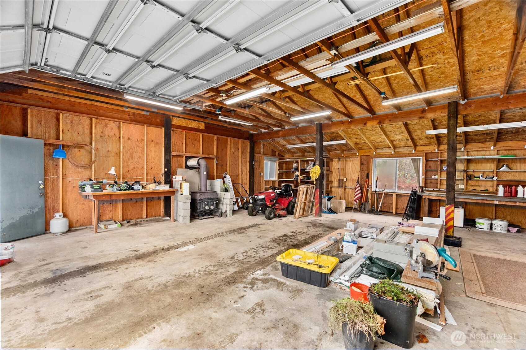 9911 Berkshire Loop Property Photo 33