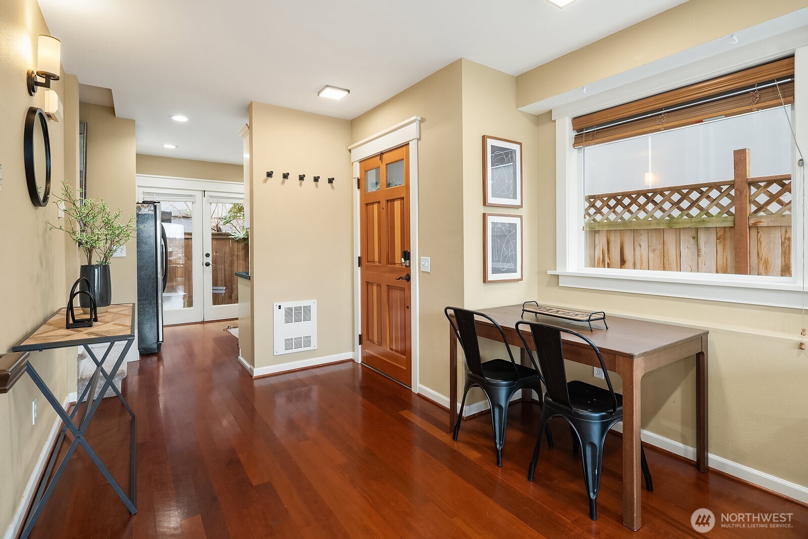114 W Florentia Street B Property Photo 6