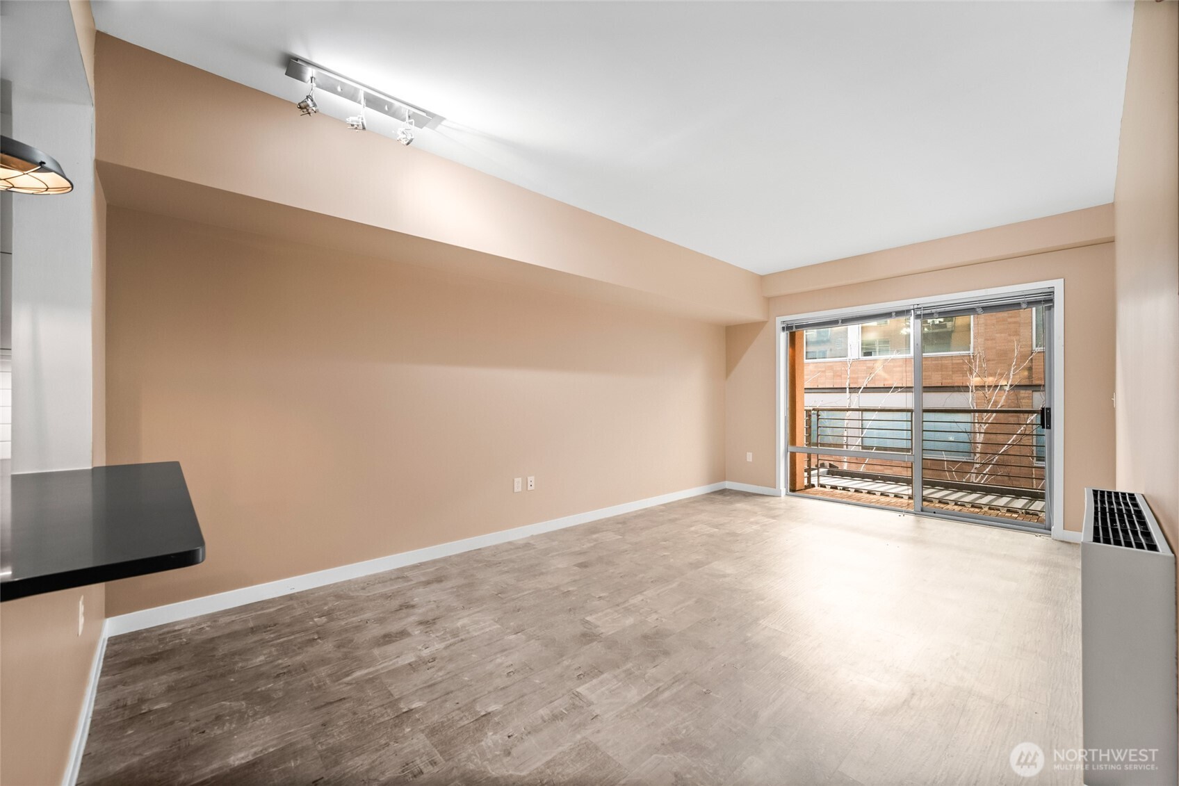 701 Columbia Street 415 Property Photo 4
