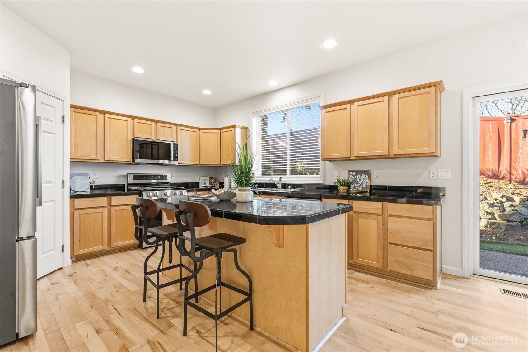 2017 Ne 24th Place Property Photo 10
