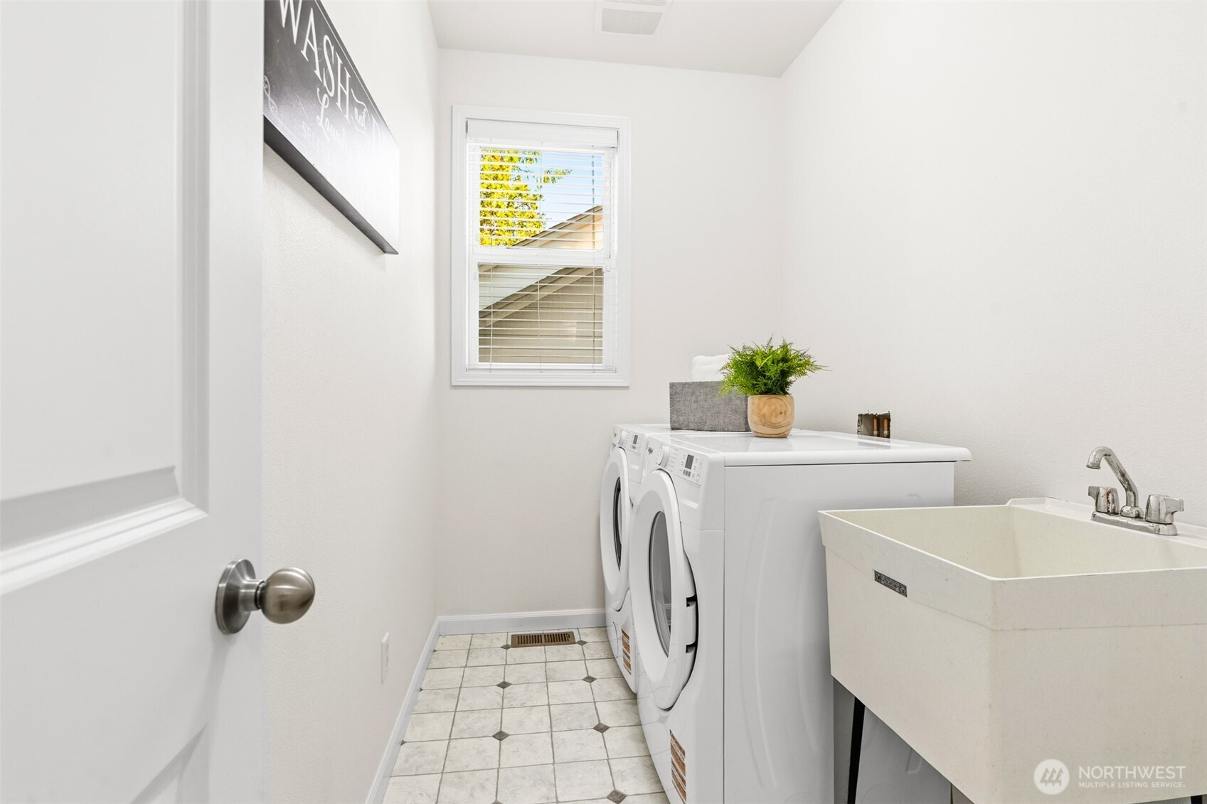 2017 Ne 24th Place Property Photo 20