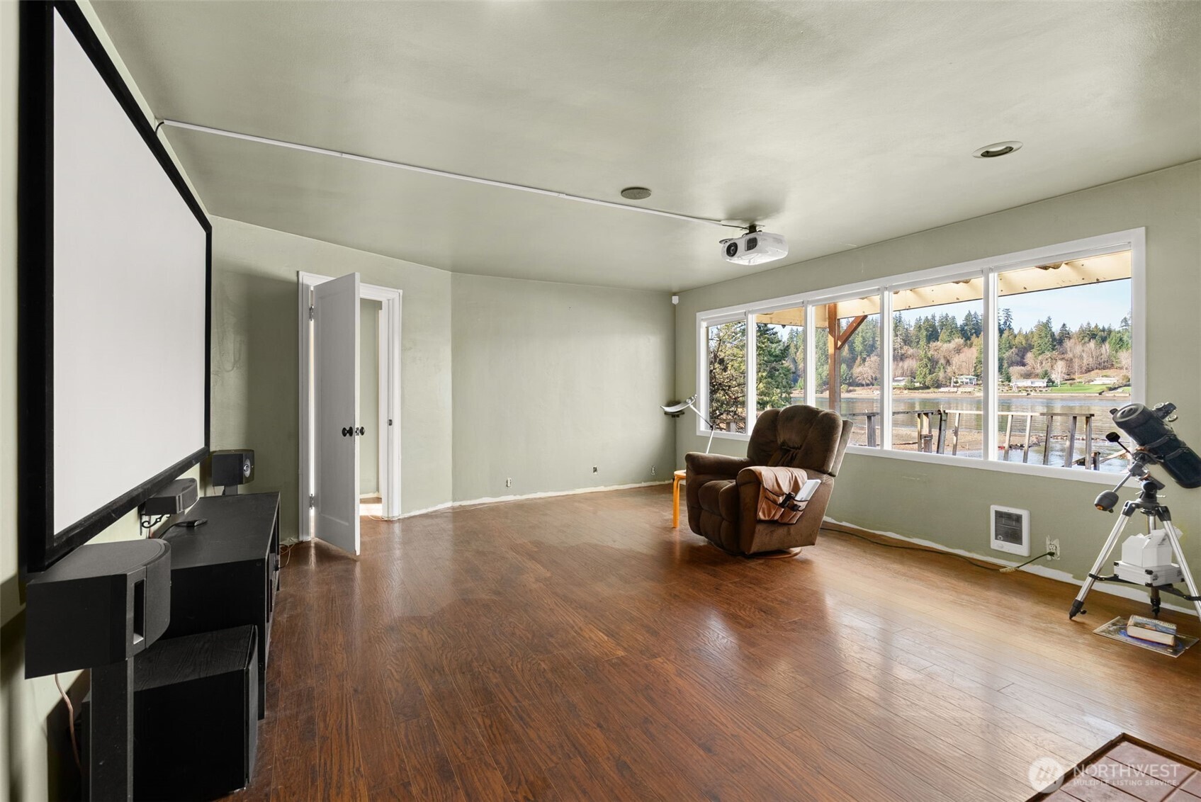 370 Se Whitecap Alley Property Photo 7