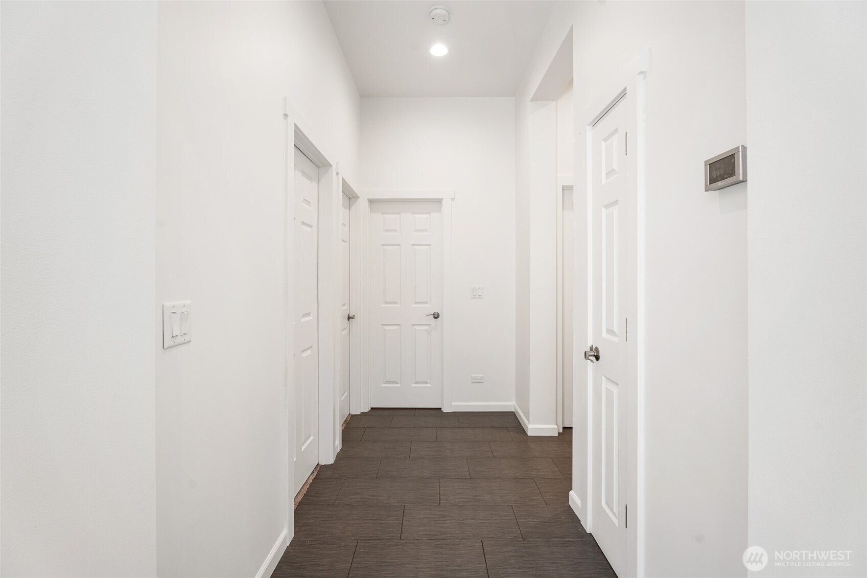 1038 Crest Loop Property Photo 16