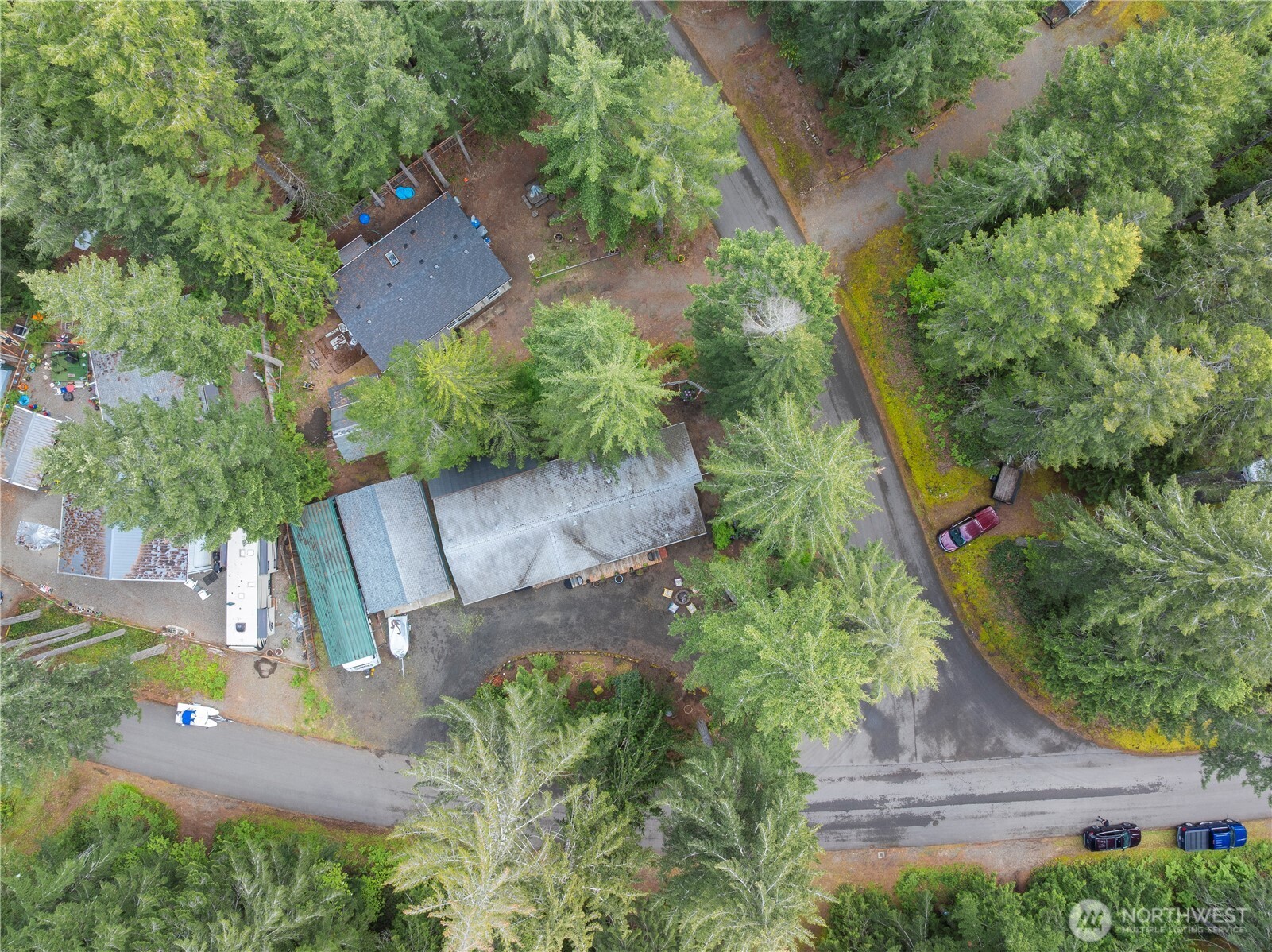 200 N Hamma Hamma Drive Property Photo 3