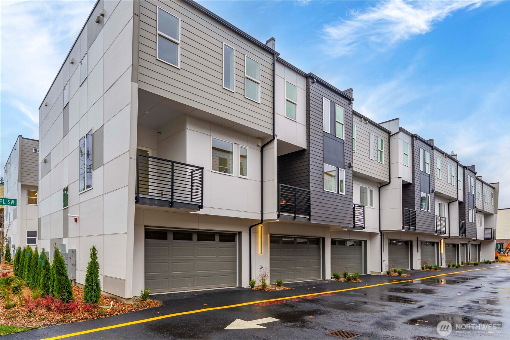 11543 17th Place Property Photo 1