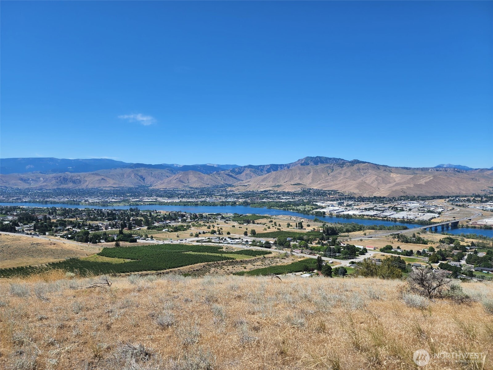 2025 Cougar Ridge Road Property Photo 8