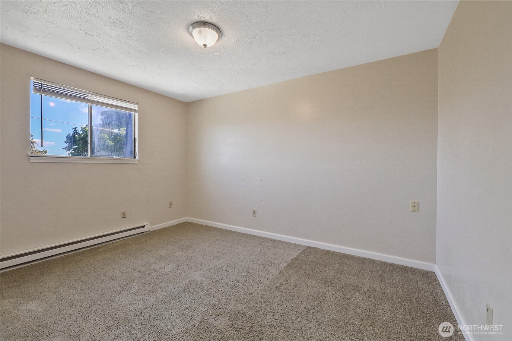 1719 N Willow Road Property Photo 13