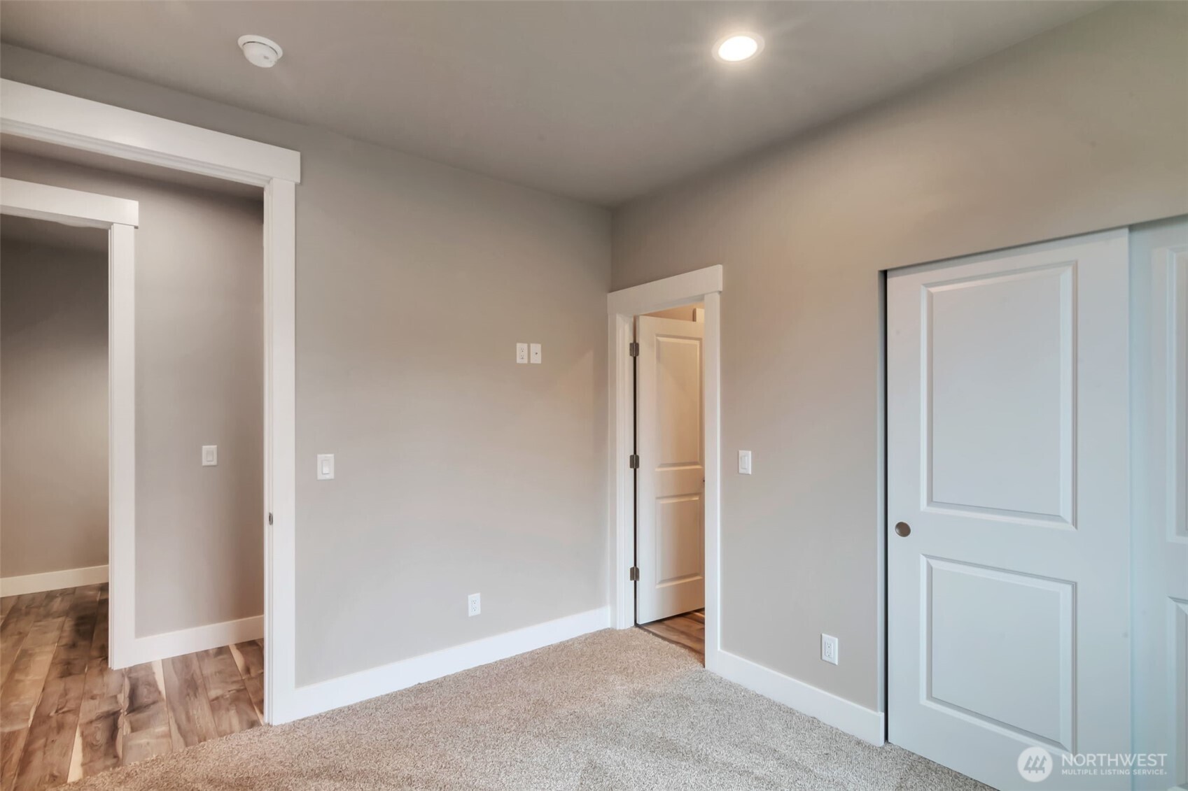 4940 Johnson Street Property Photo 18