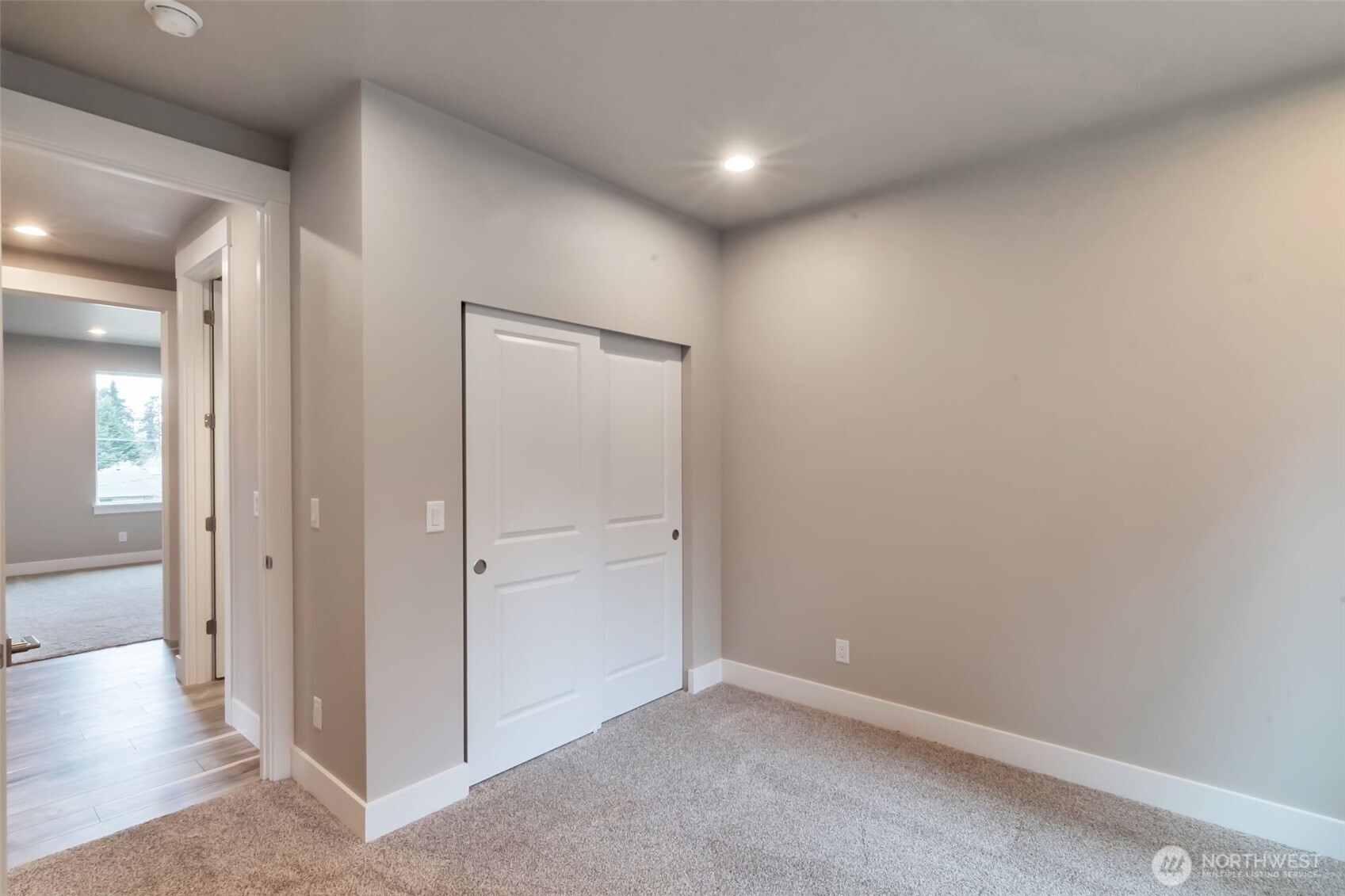 4940 Johnson Street Property Photo 20