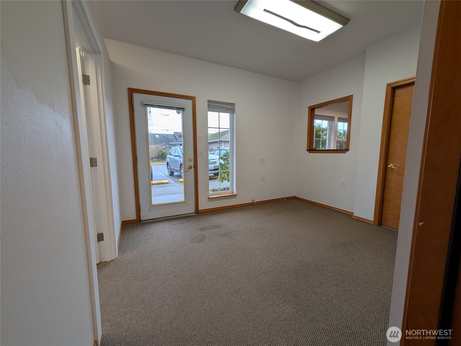 530 W Fir Street C Property Photo 9