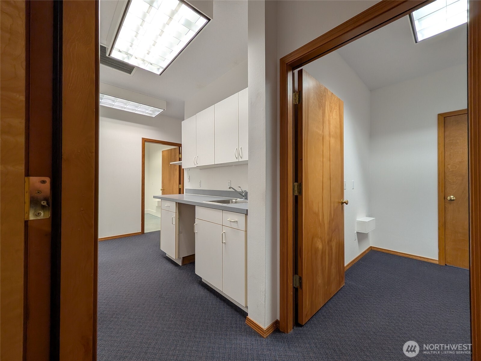 530 W Fir Street C Property Photo 15