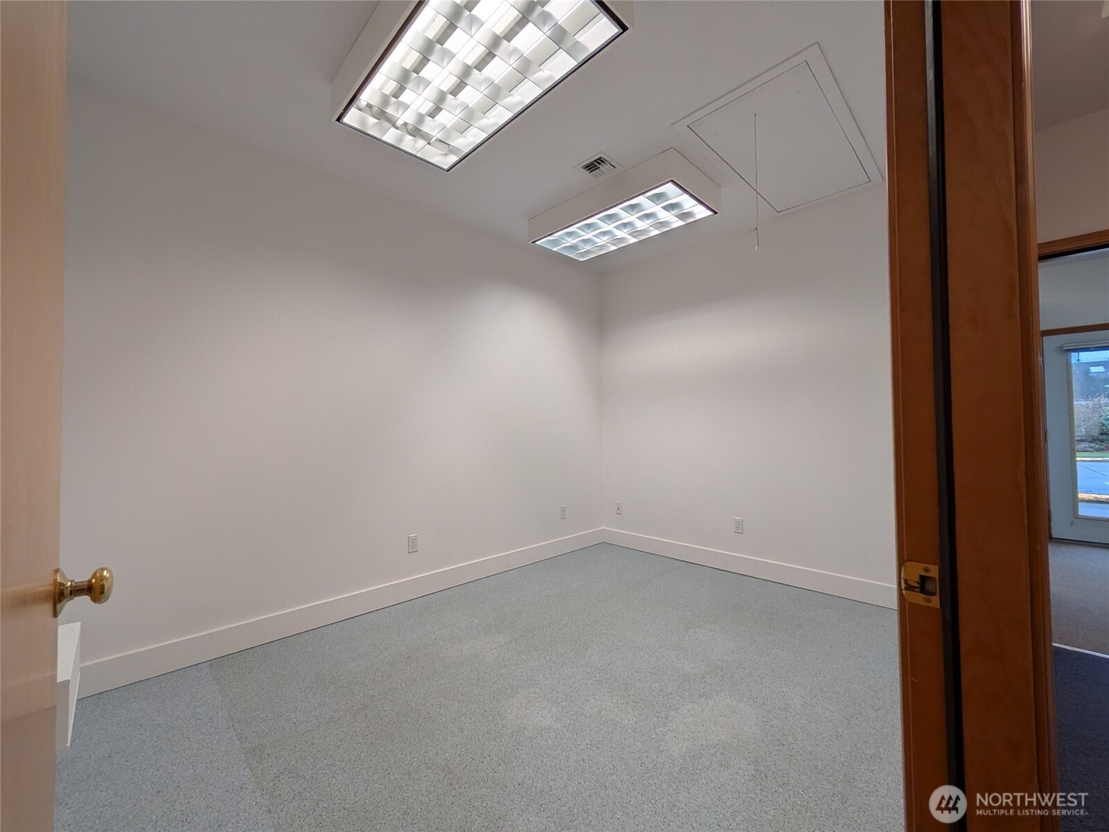 530 W Fir Street C Property Photo 19