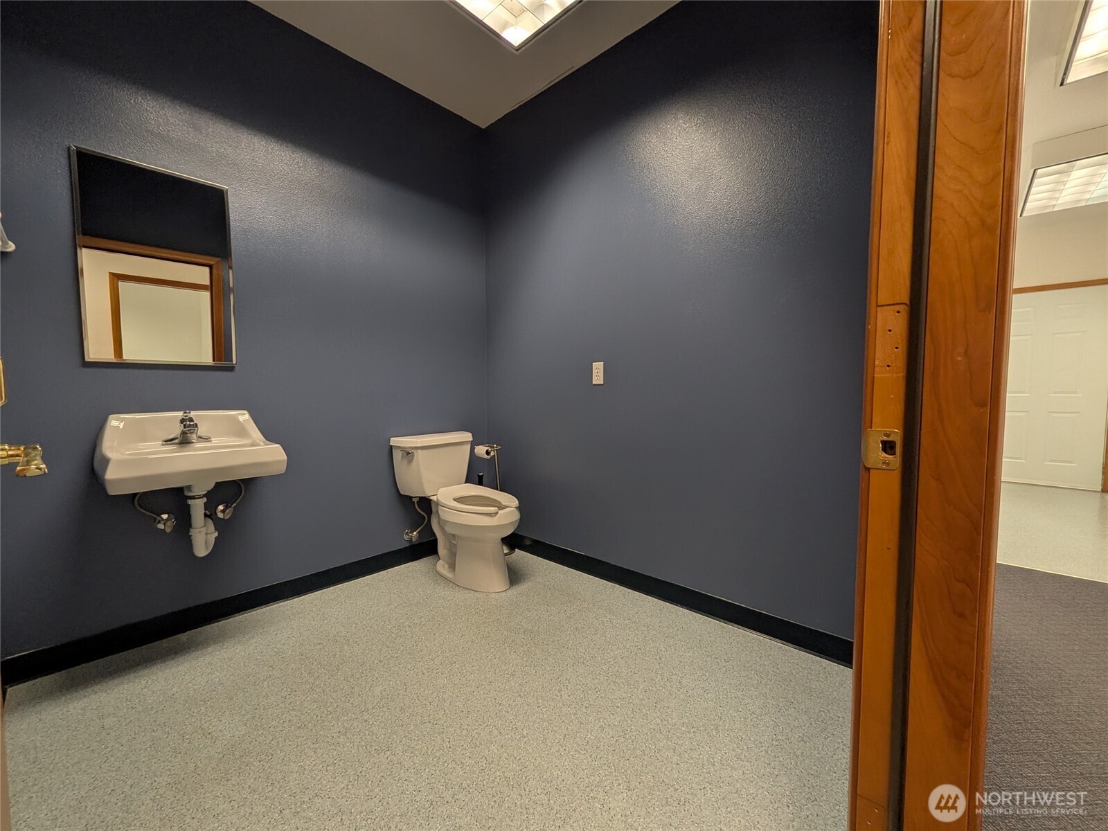 530 W Fir Street C Property Photo 20