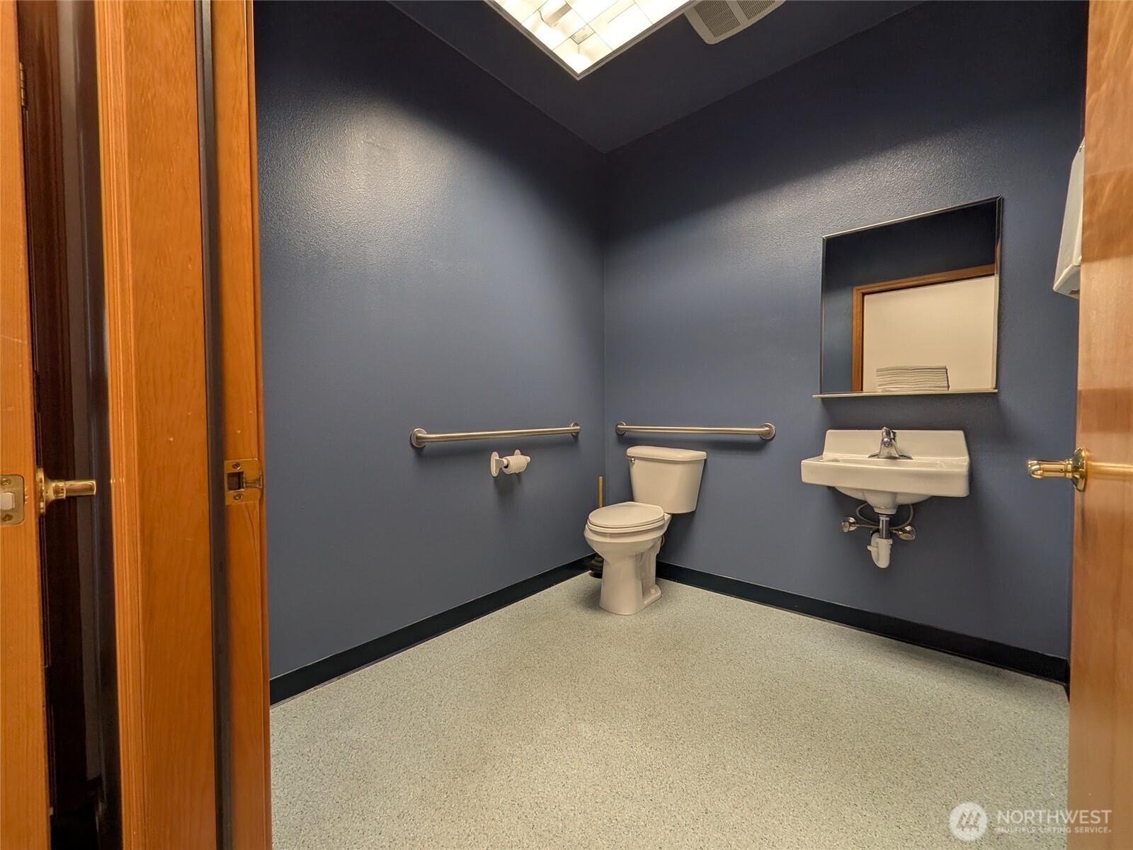 530 W Fir Street C Property Photo 21