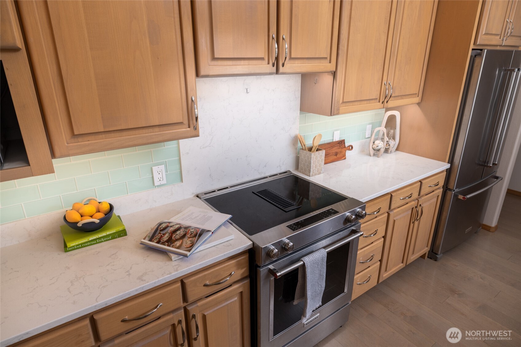2401 Skyline Way 203e Property Photo 6