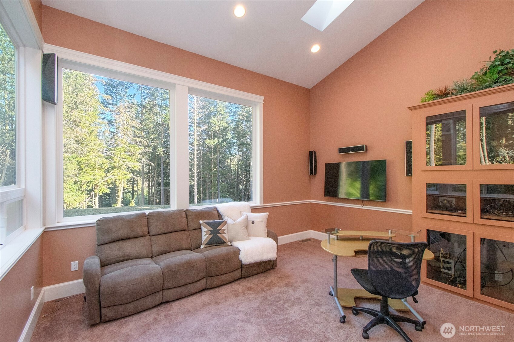 233 Raintree Lane Property Photo 16