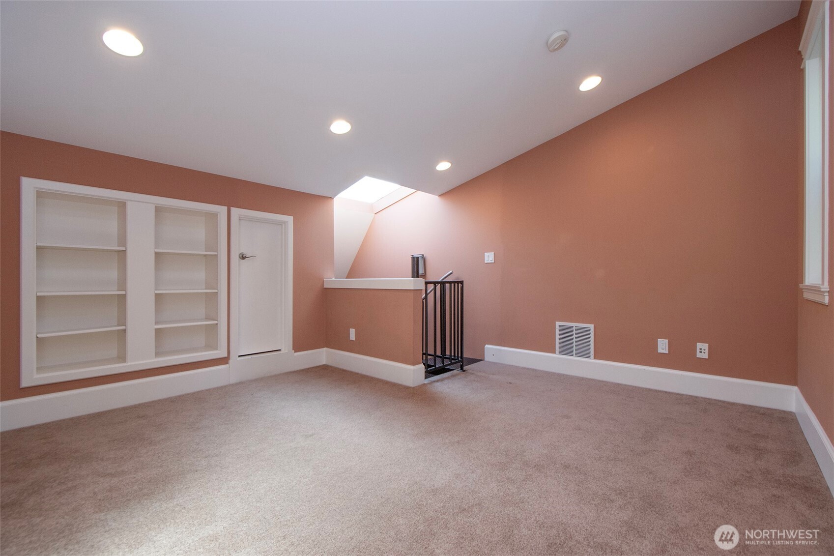 233 Raintree Lane Property Photo 26