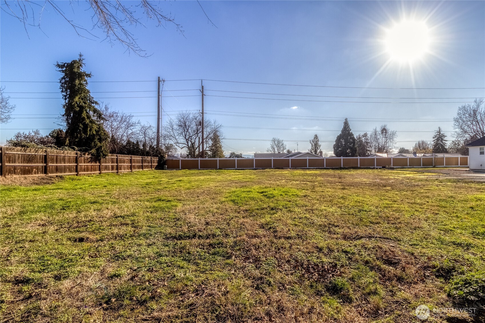 118 Country Court Place Property Photo 3