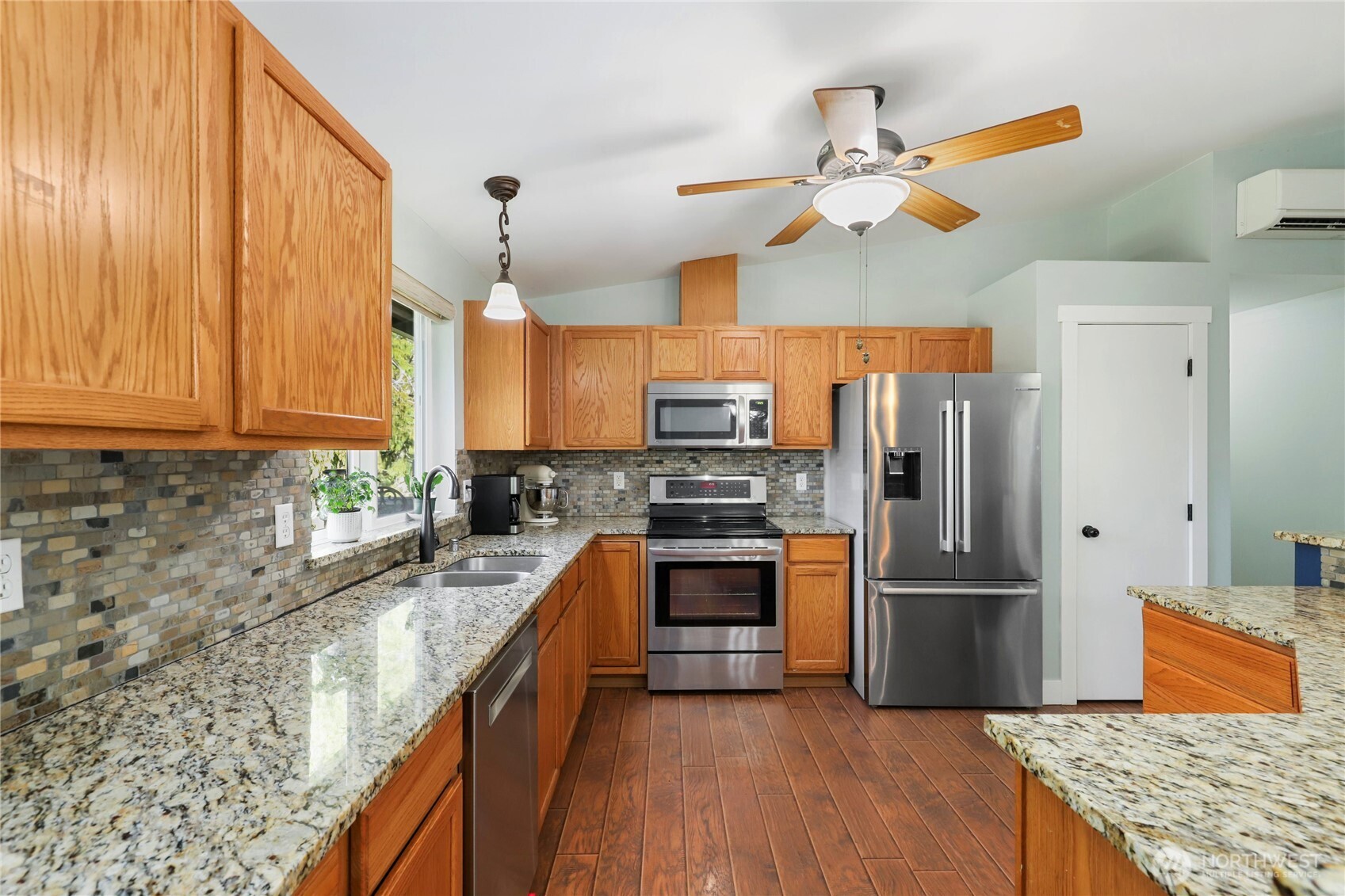 2461 Cantu Lane Property Photo 17