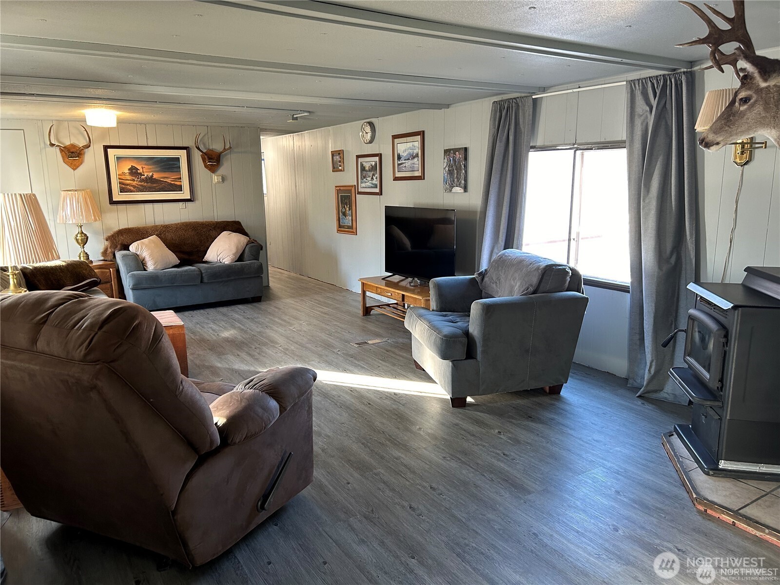 8820 Robbins Road Property Photo 3