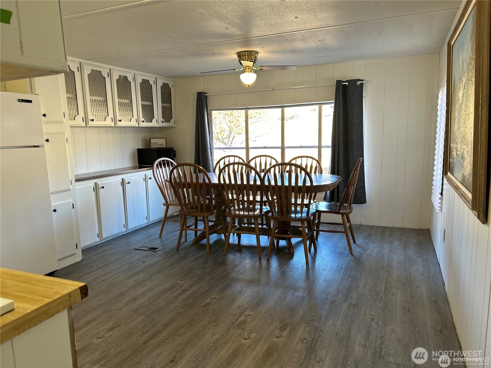 8820 Robbins Road Property Photo 4