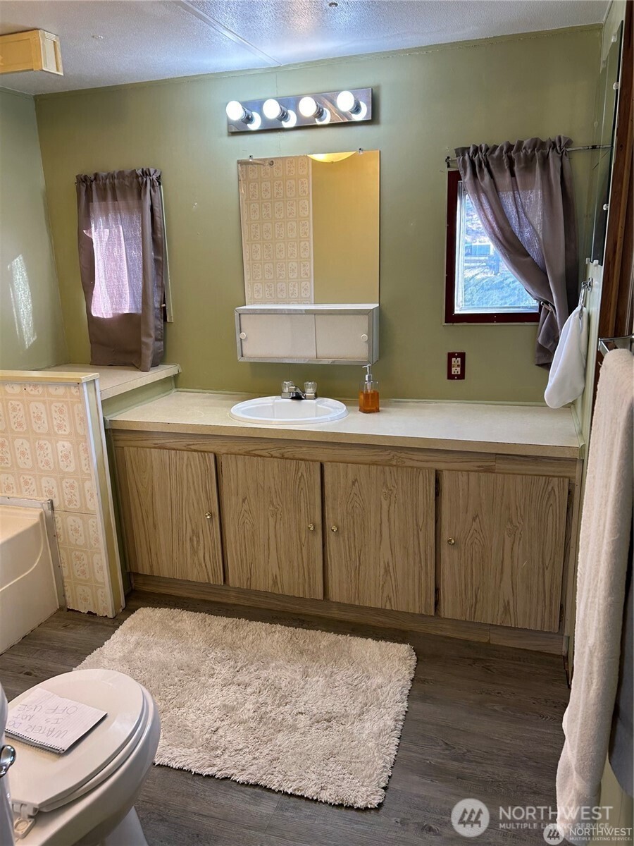 8820 Robbins Road Property Photo 7