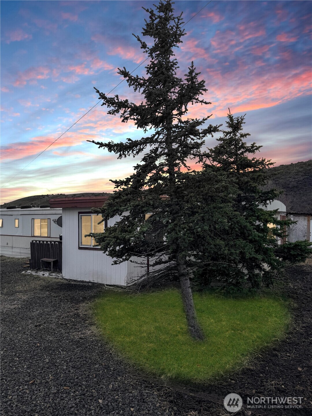 8820 Robbins Road Property Photo 14