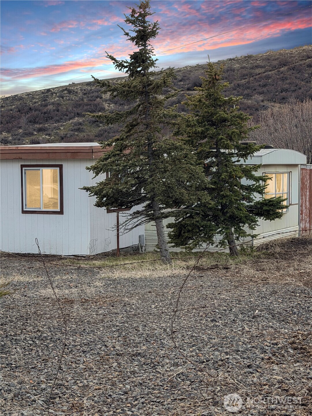 8820 Robbins Road Property Photo 17