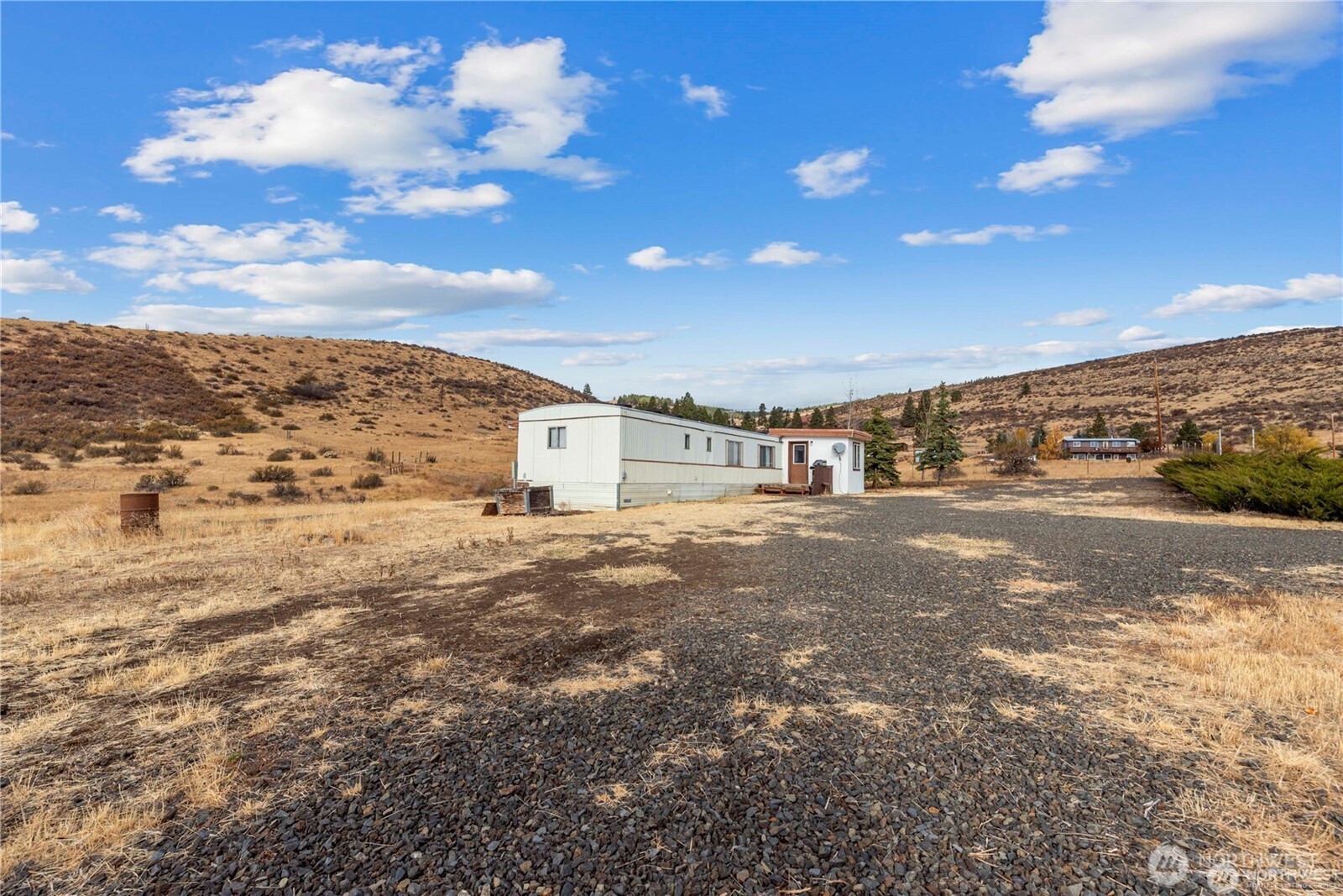 8820 Robbins Road Property Photo 18